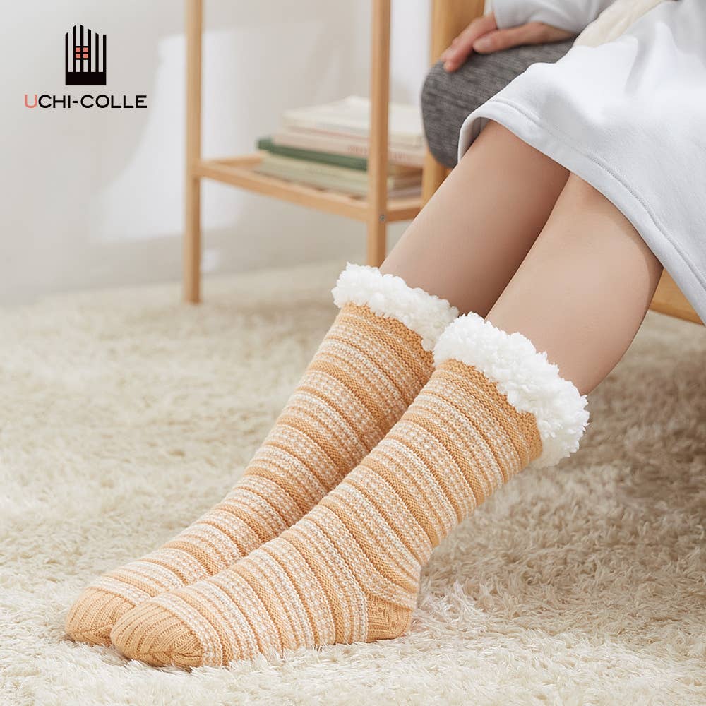 [Fleece-lined] Striped Crew-Length Room Socks [SALE] [Eligible for Sock Day]